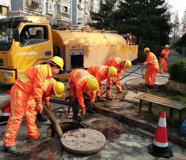 泸水市政管道清淤