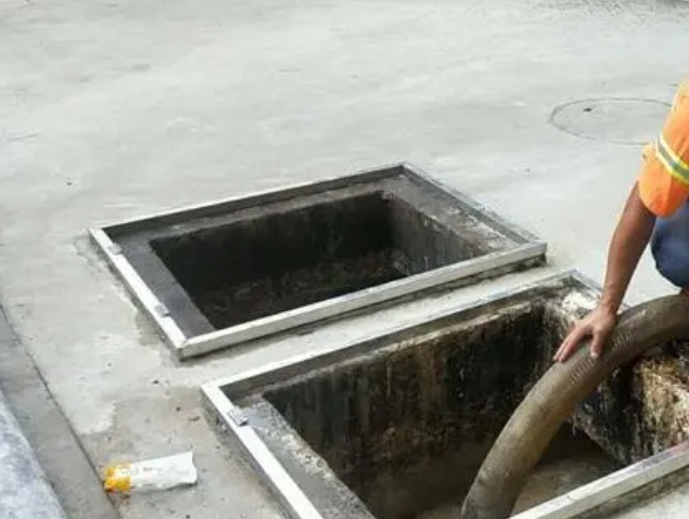 泸水化粪池清理